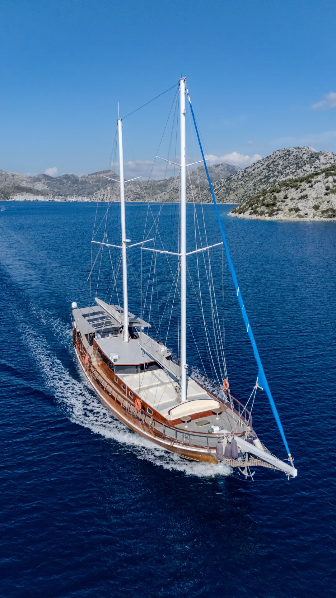 Princess Alize sailing in Marmaris