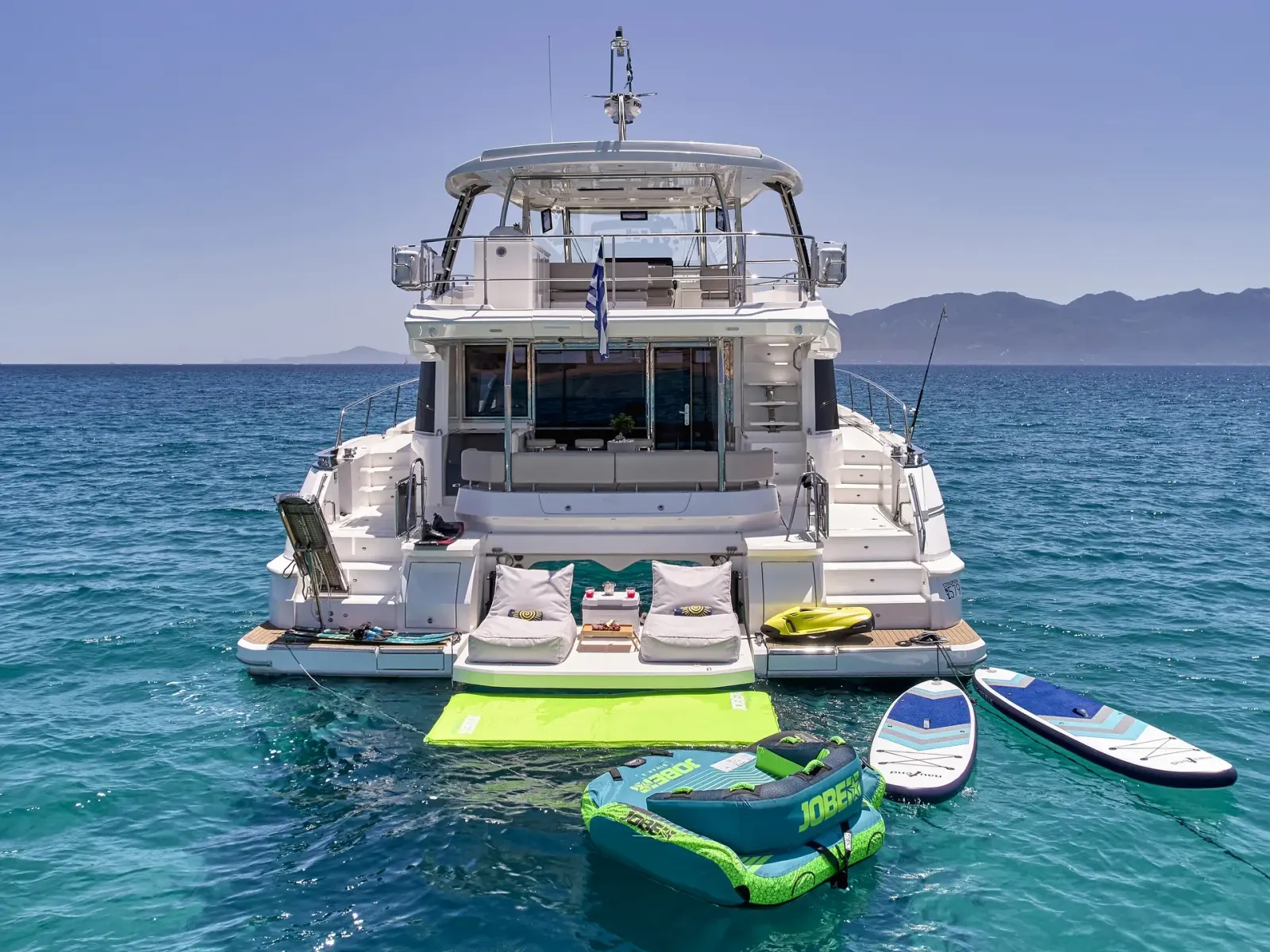 Explorion sailing in Athen