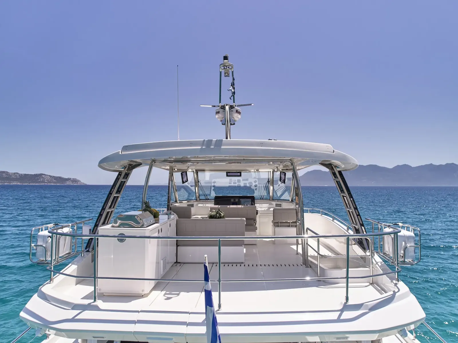 Explorion sailing in Athen