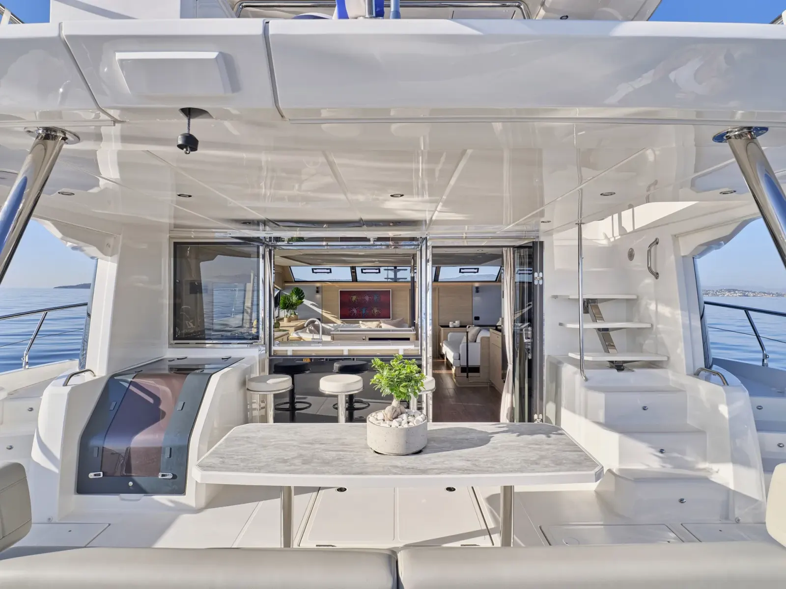 Explorion sailing in Athen
