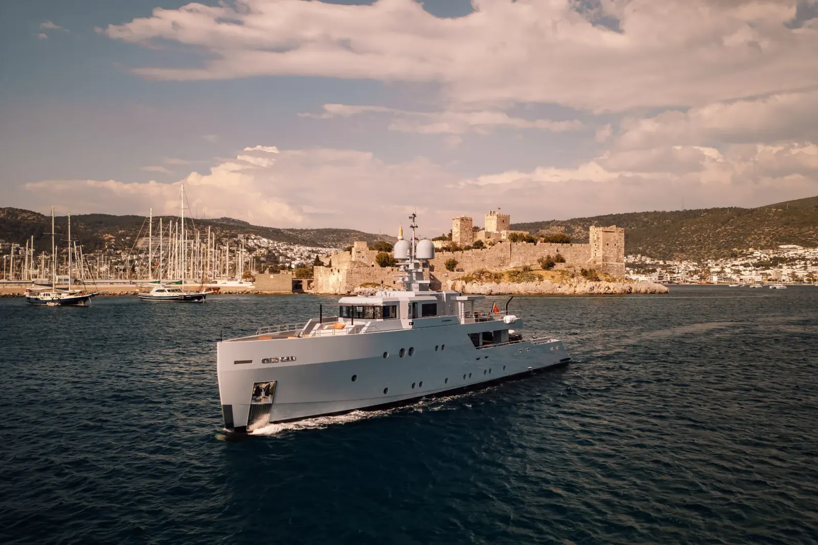 Carmen Motoryat charter