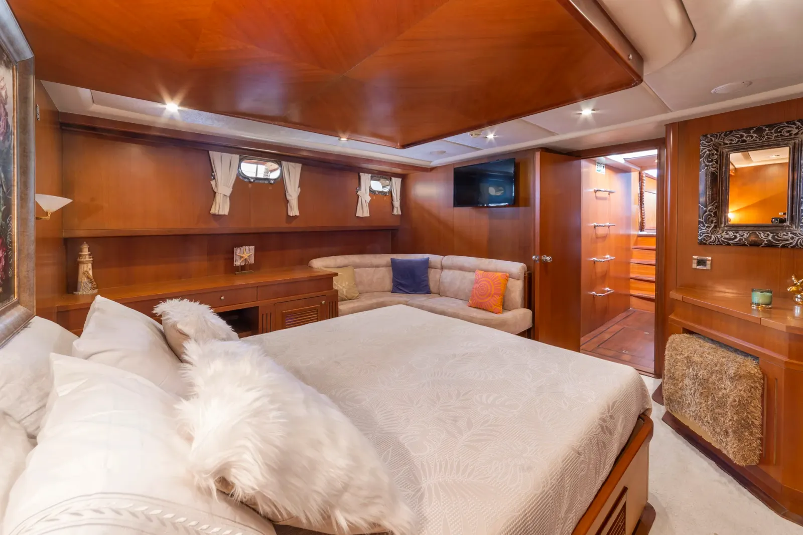 Arabella Gulet charter