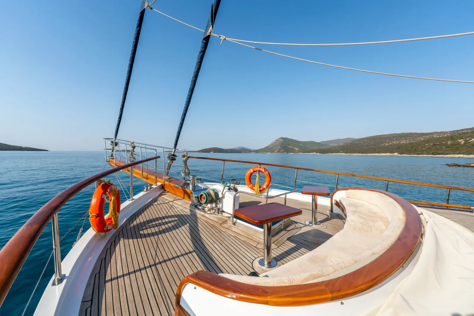 Artemis sailing in Bodrum