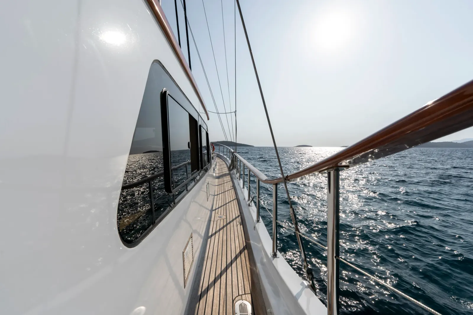 Artemis sailing in Bodrum
