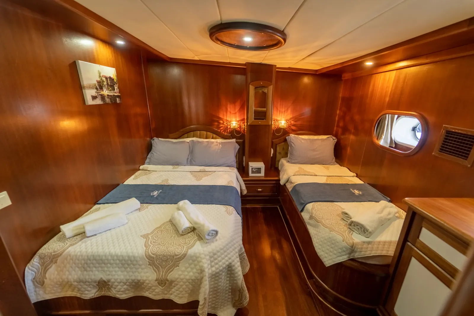 Prenses Bugce sailing in Marmaris