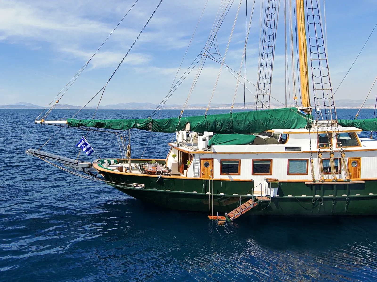 Arktos sailing in Athens