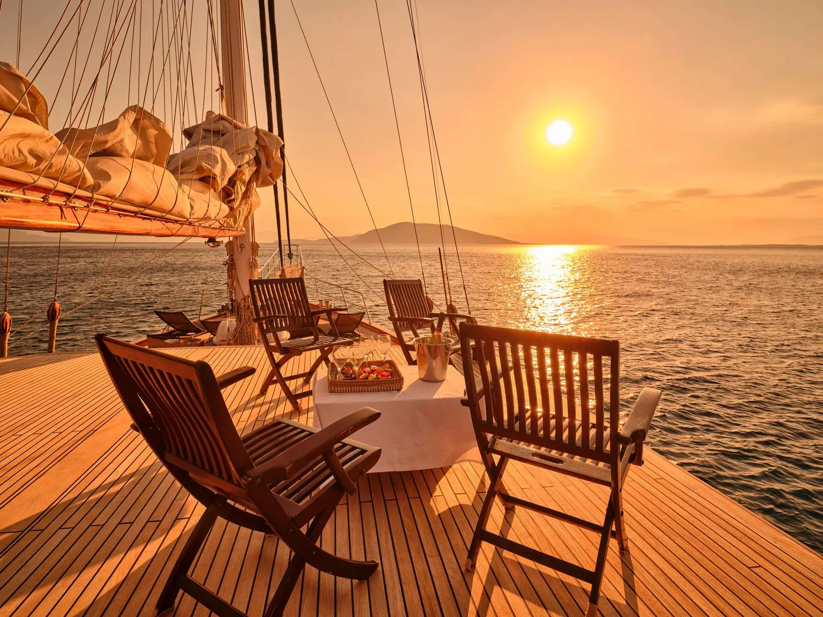 Myra sailing in Athens