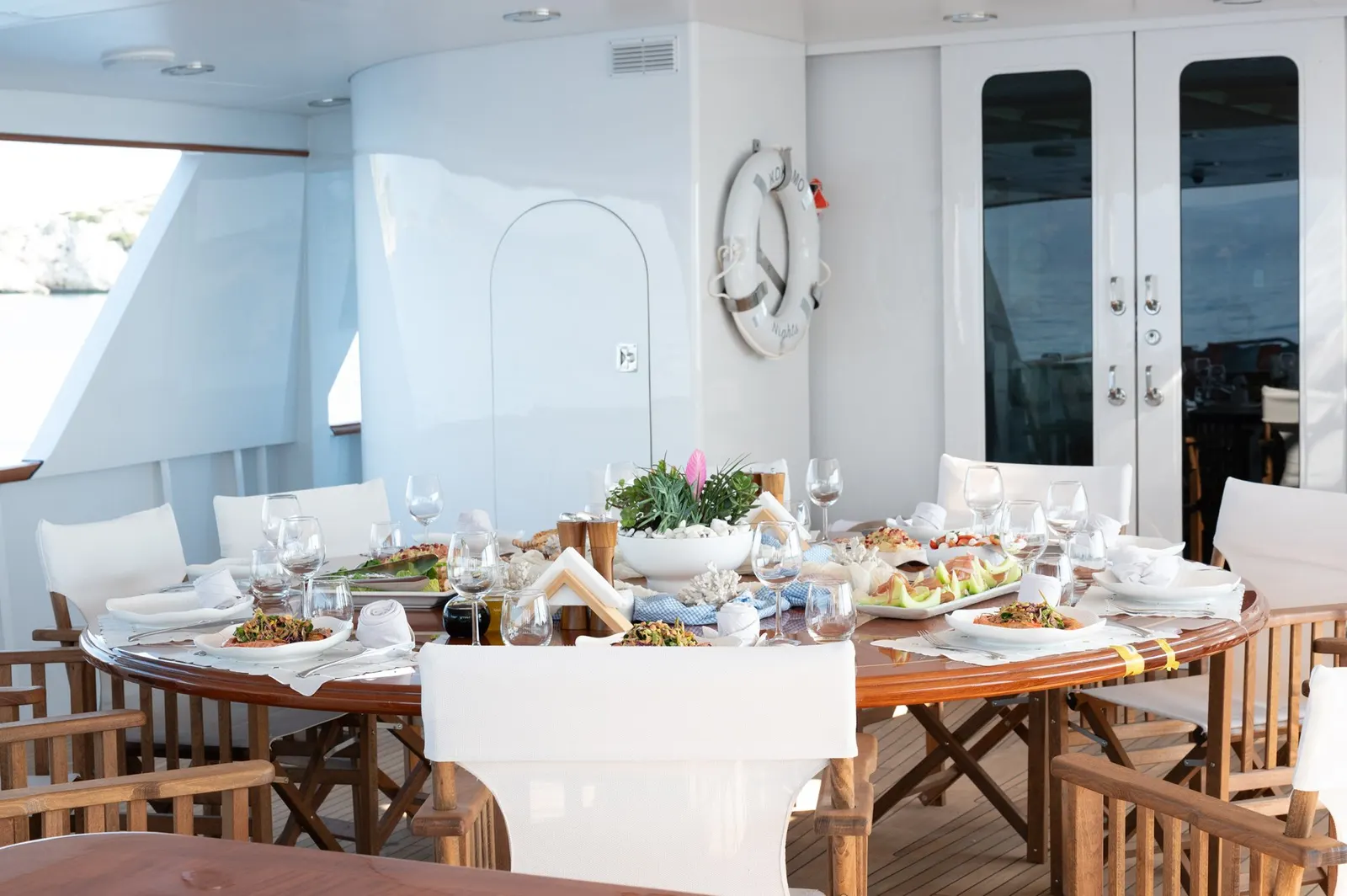 Kokomo Nights Motor Yacht / Super Yacht interior cabin view