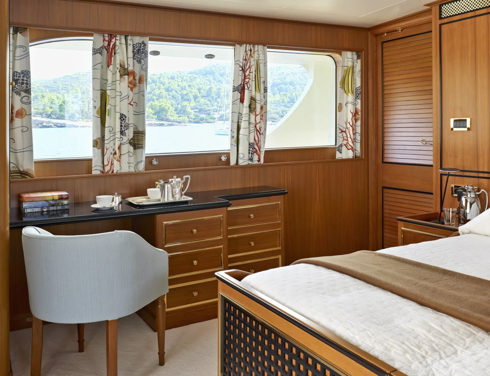 Northwind II sailing in Athens