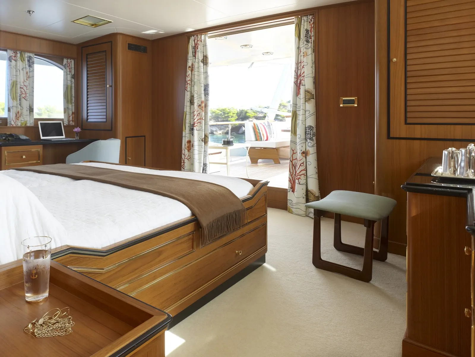 Northwind II sailing in Athens