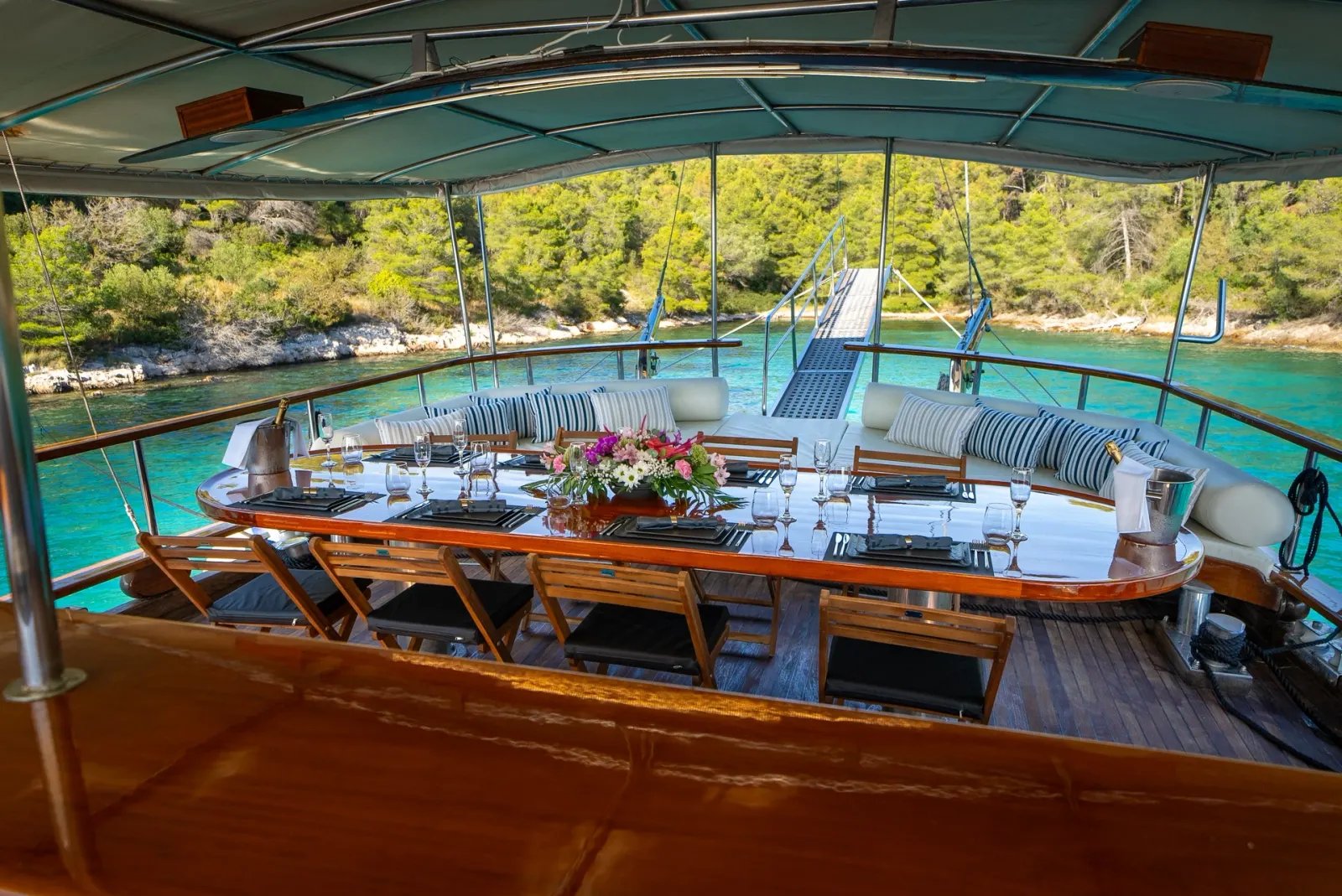 Allure E sailing in Split