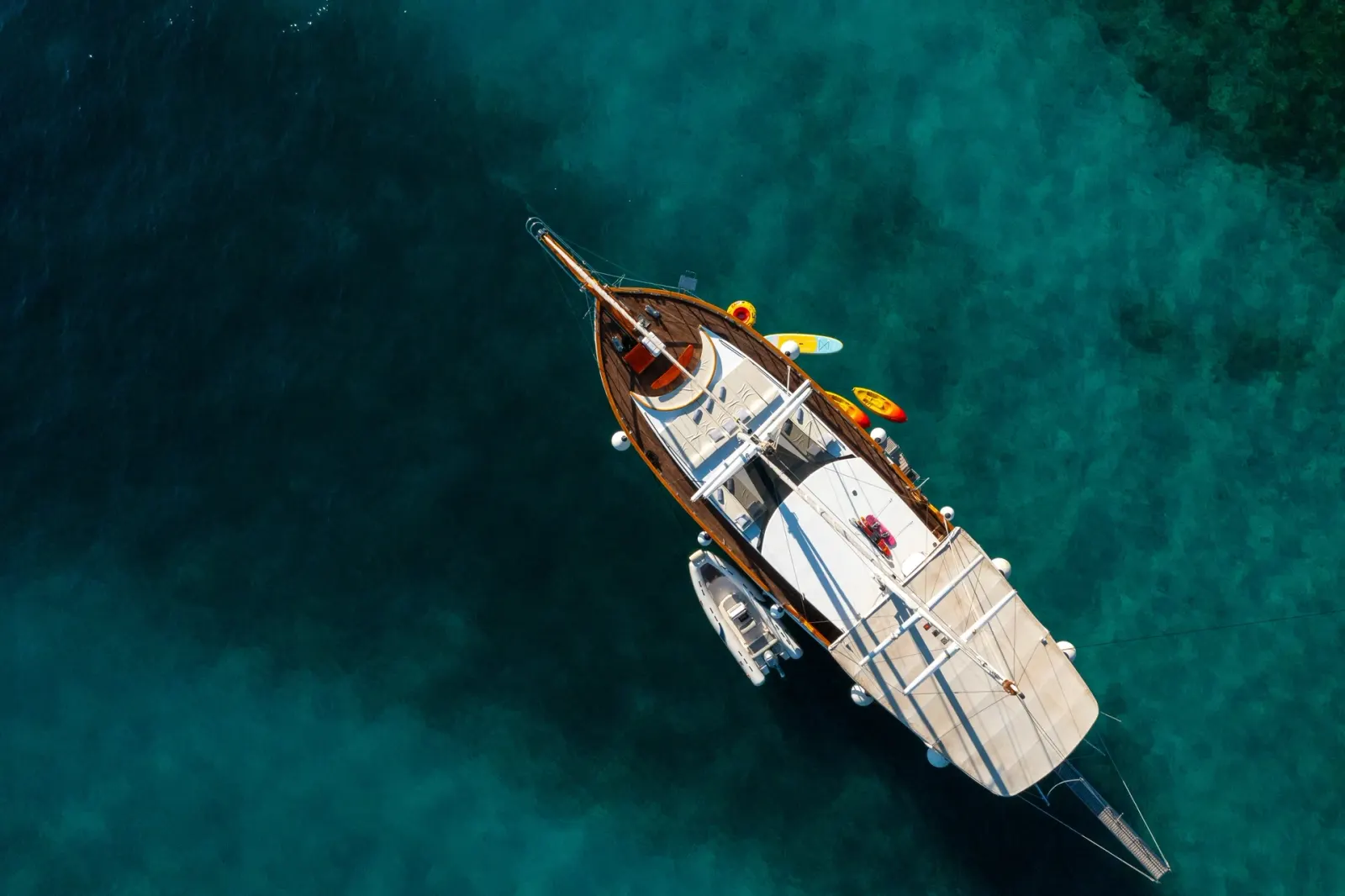 Allure E sailing in Split