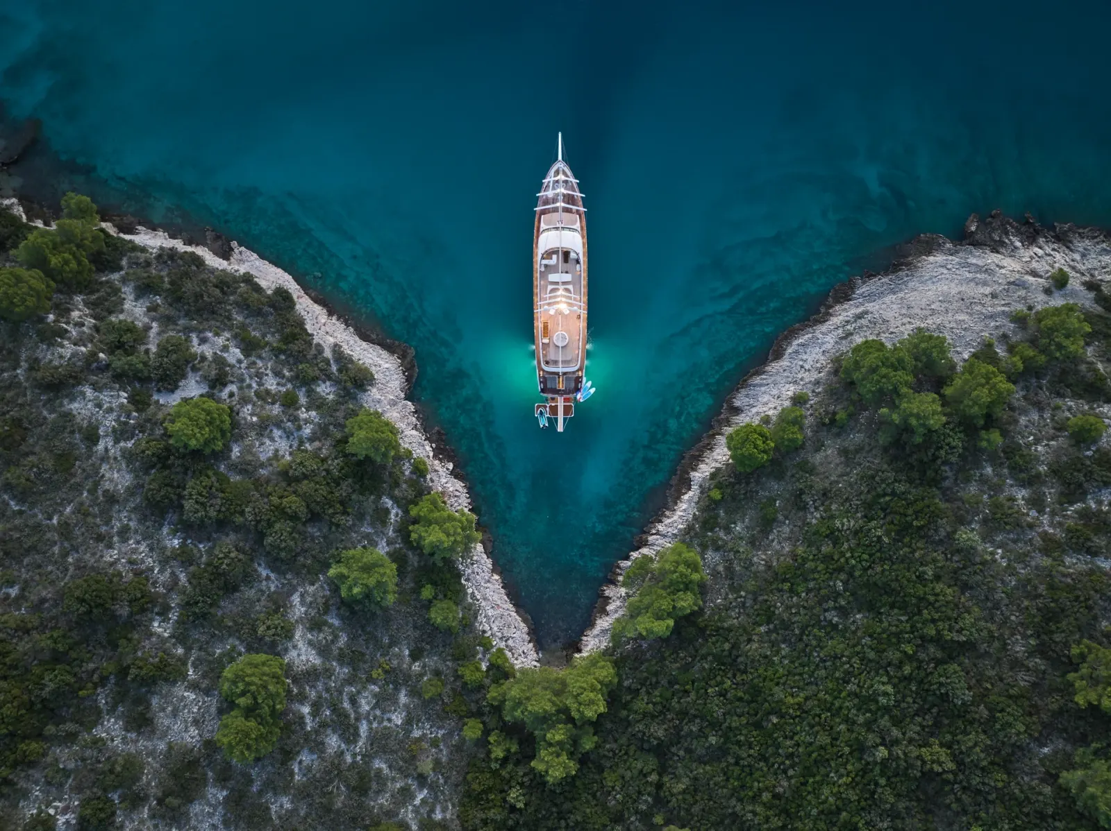 Love Story sailing in Split