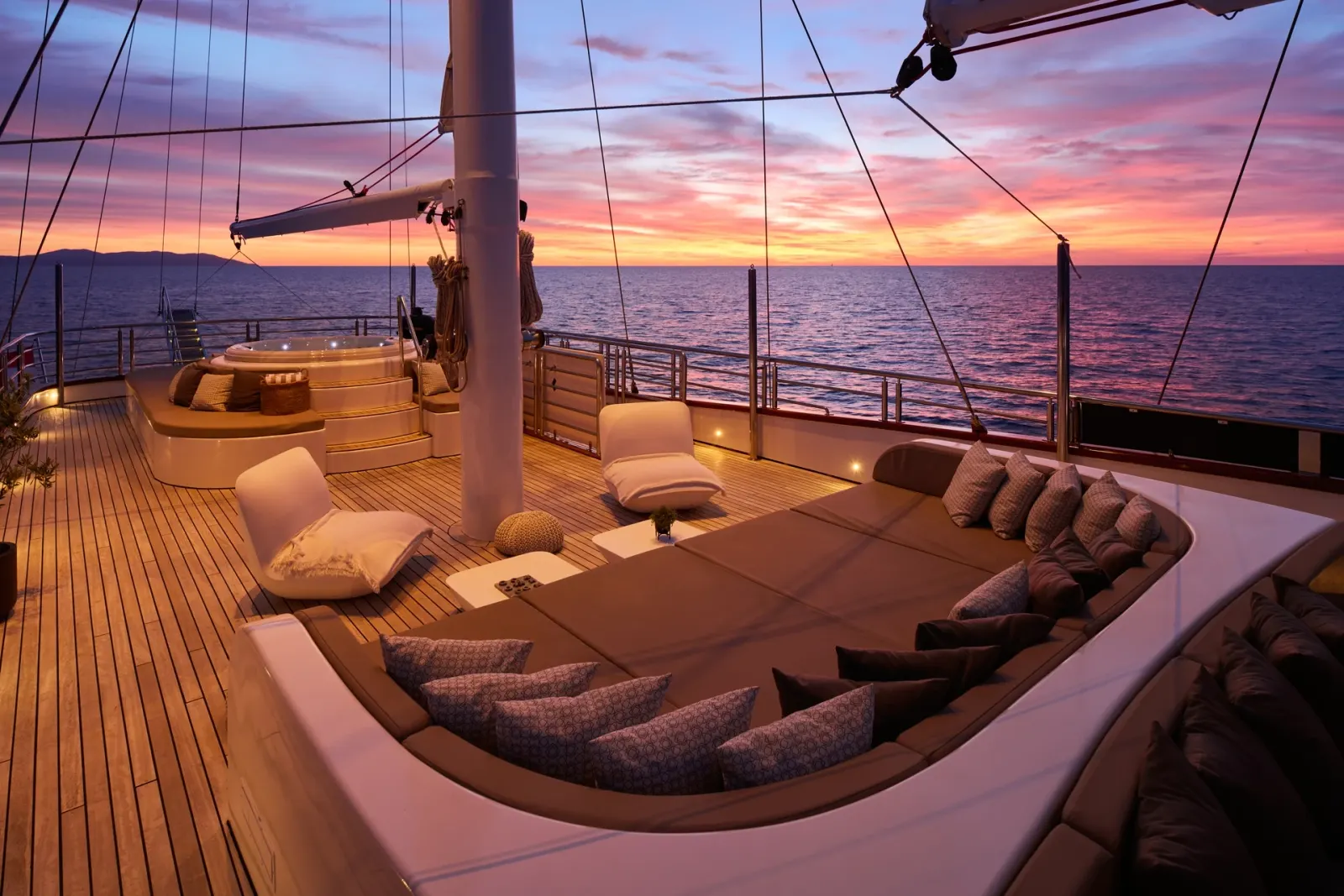 Love Story sailing in Split