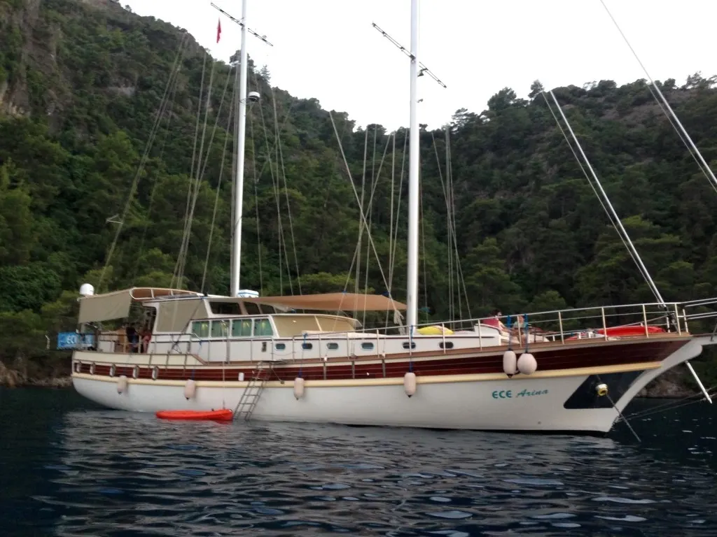 Ece Arina sailing in Rodos