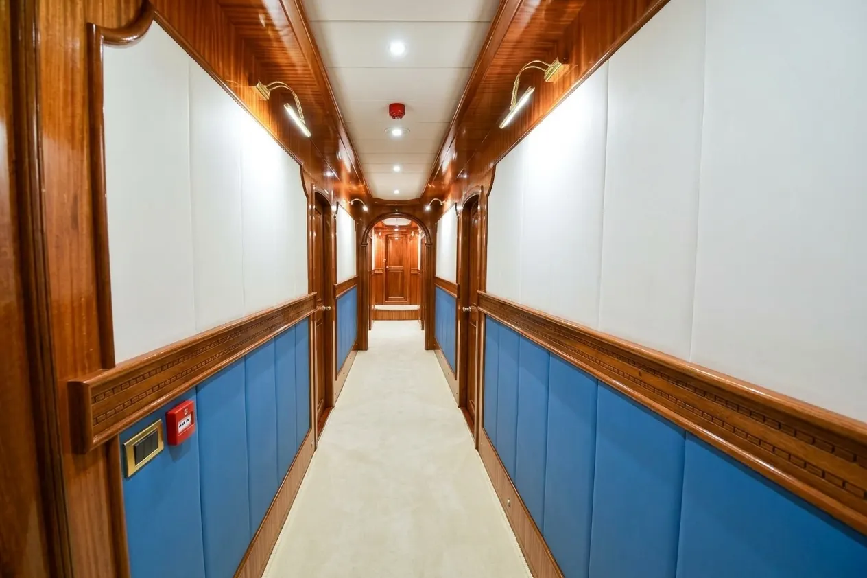 Queen Atlantis sailing in Göcek