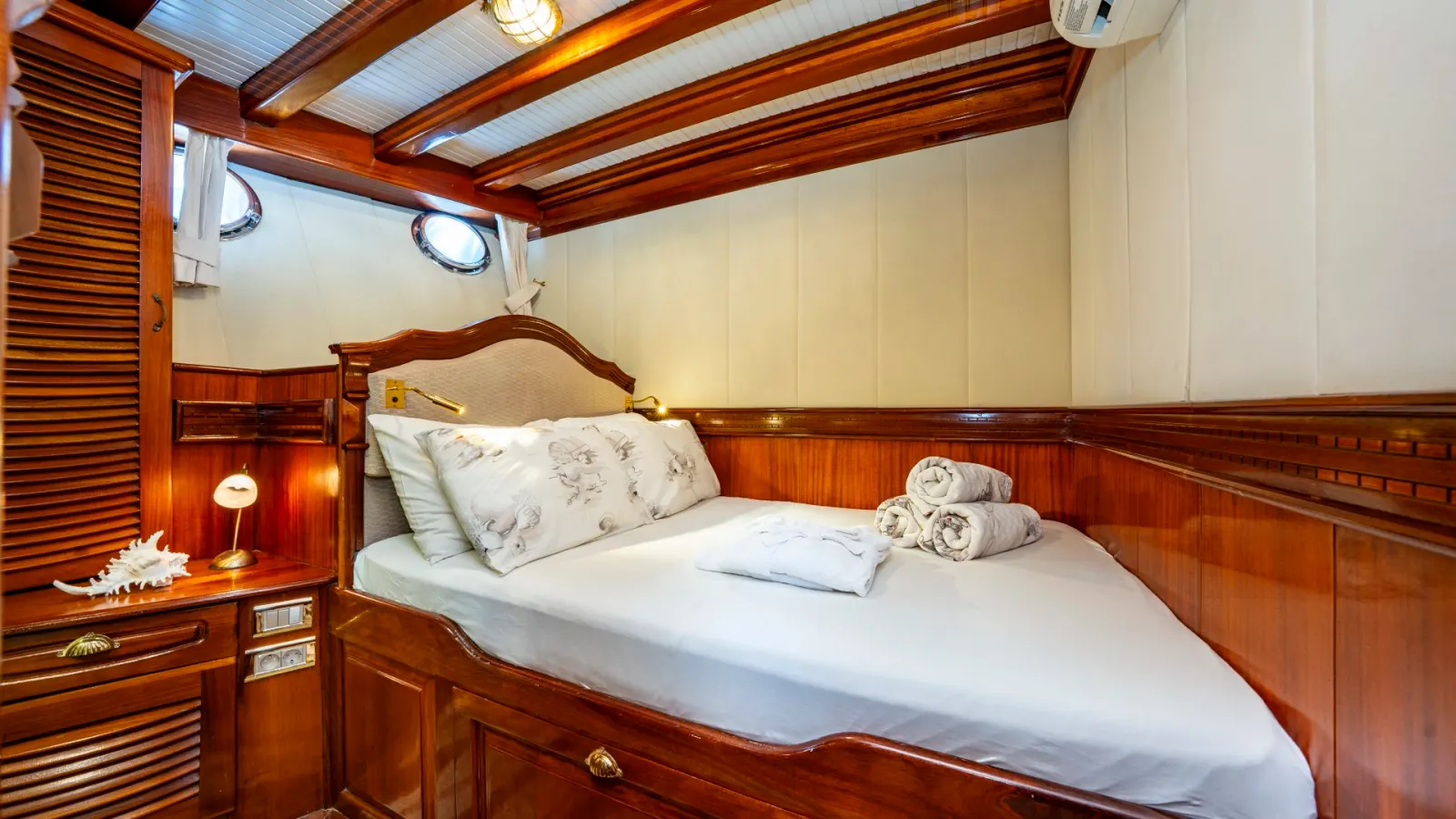 Grand Admiral sailing in Fethiye