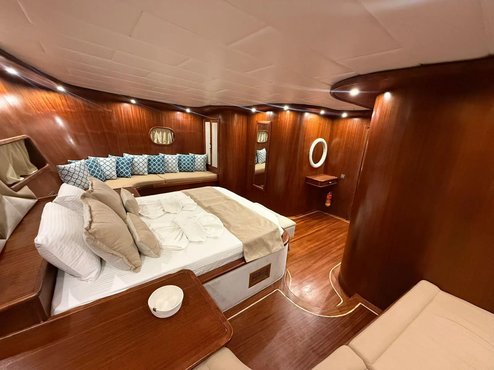 Mare Magico sailing in Marmaris