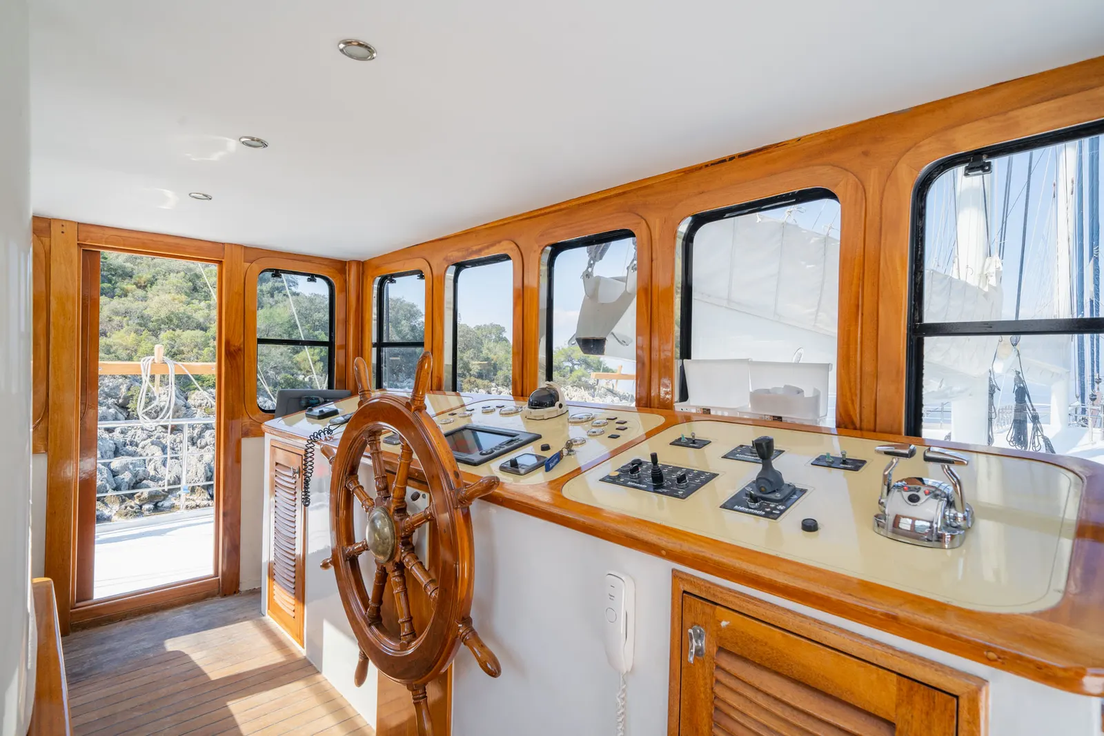 Admiral sailing in Bodrum