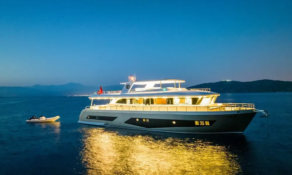 Bay C/F sailing in Fethiye