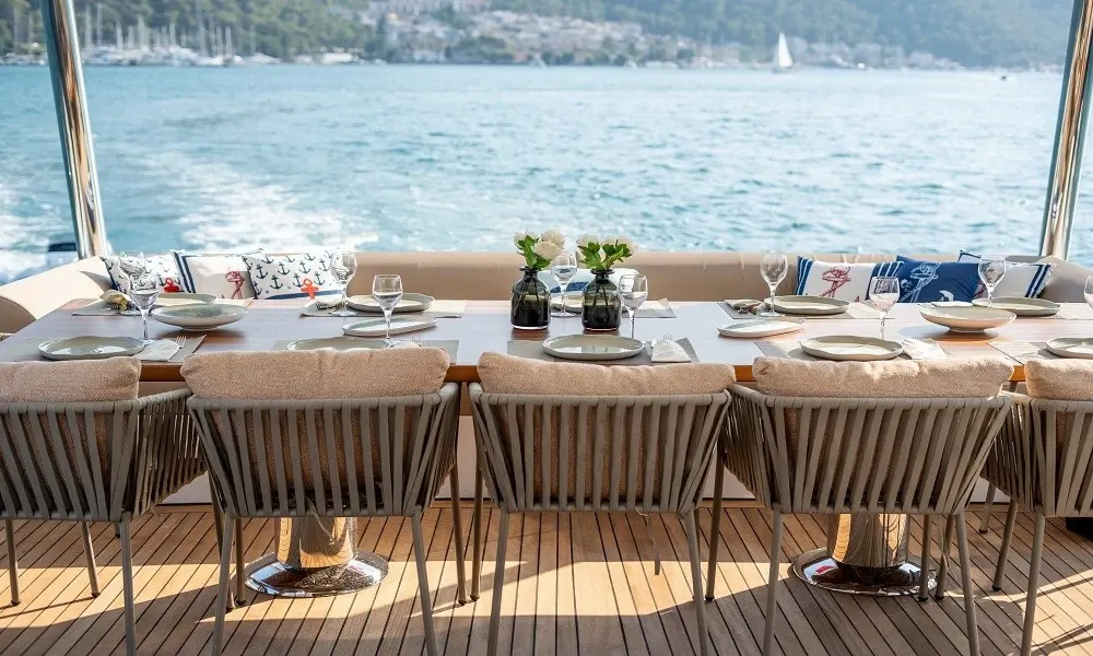 Bay C/F sailing in Fethiye