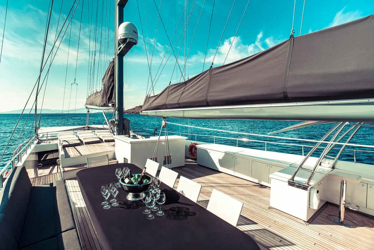 Virtuoso sailing in Lavrio