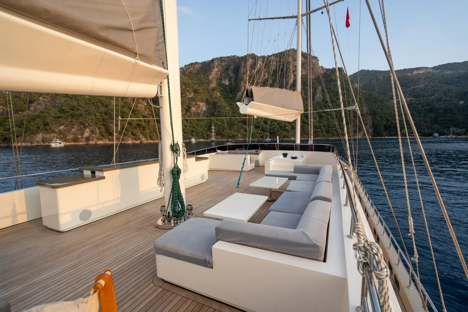De Love sailing in Bodrum