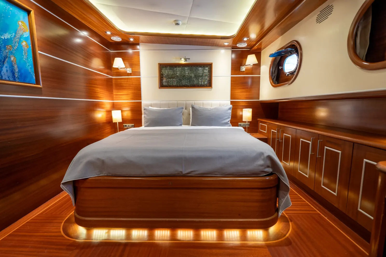 La Bella Vita sailing in Bodrum