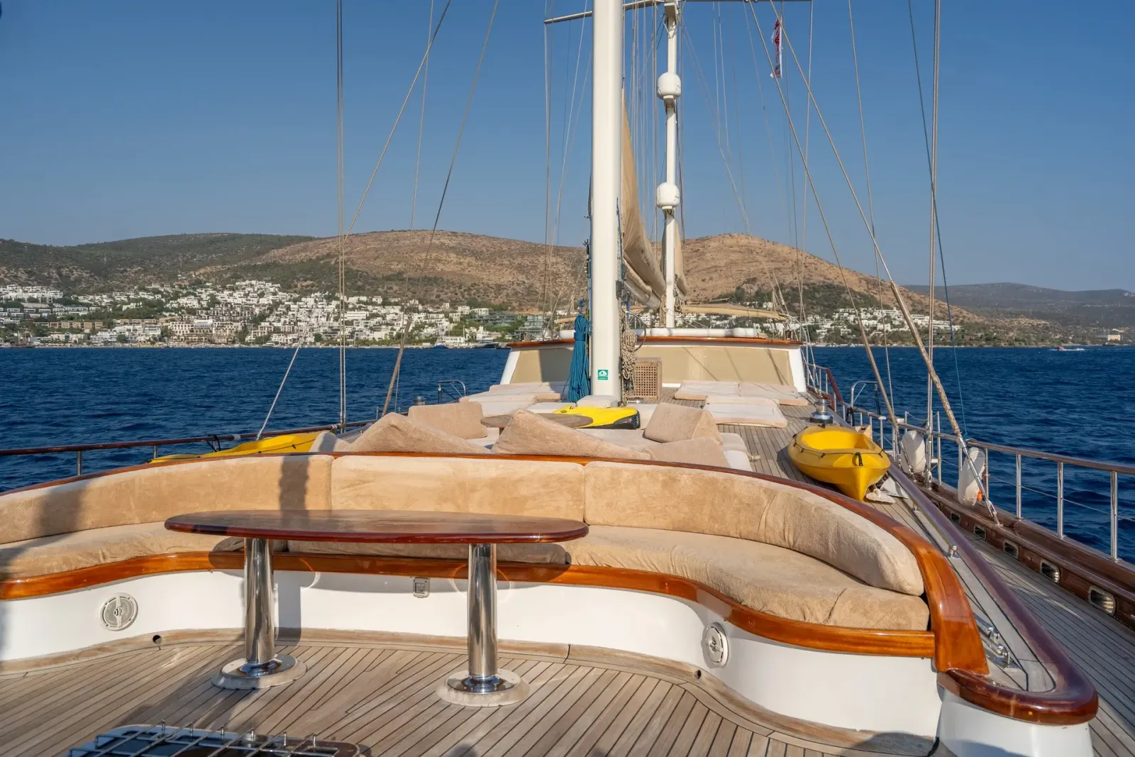 La Bella Vita sailing in Bodrum