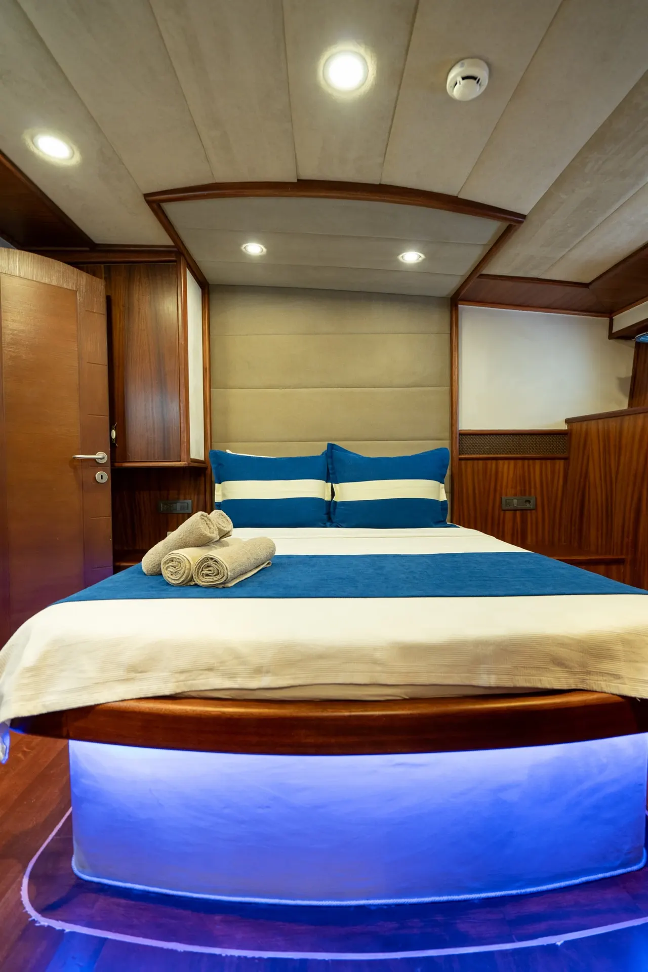 Nevra Queen sailing in Marmaris