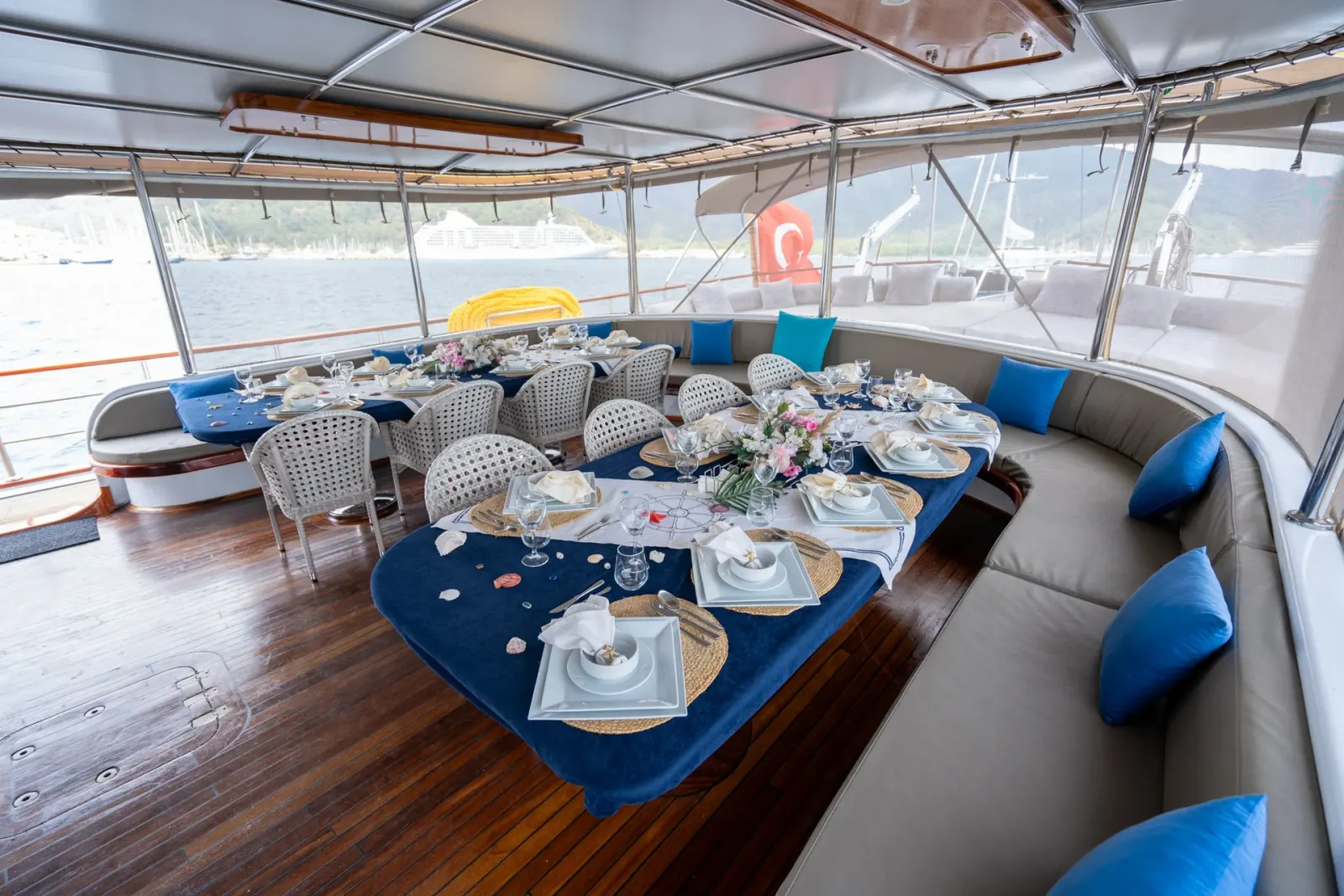 Nevra Queen sailing in Marmaris
