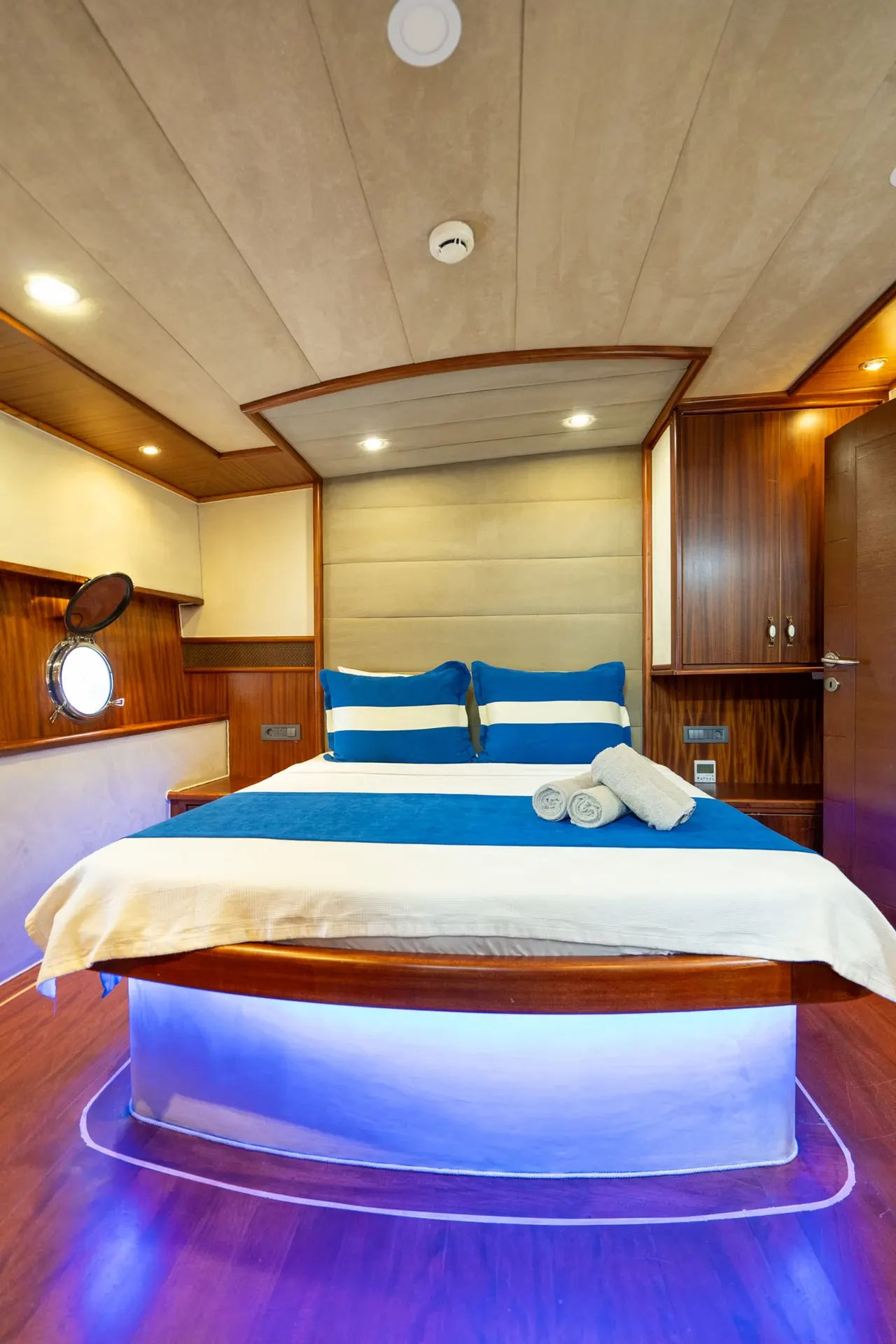 Nevra Queen sailing in Marmaris