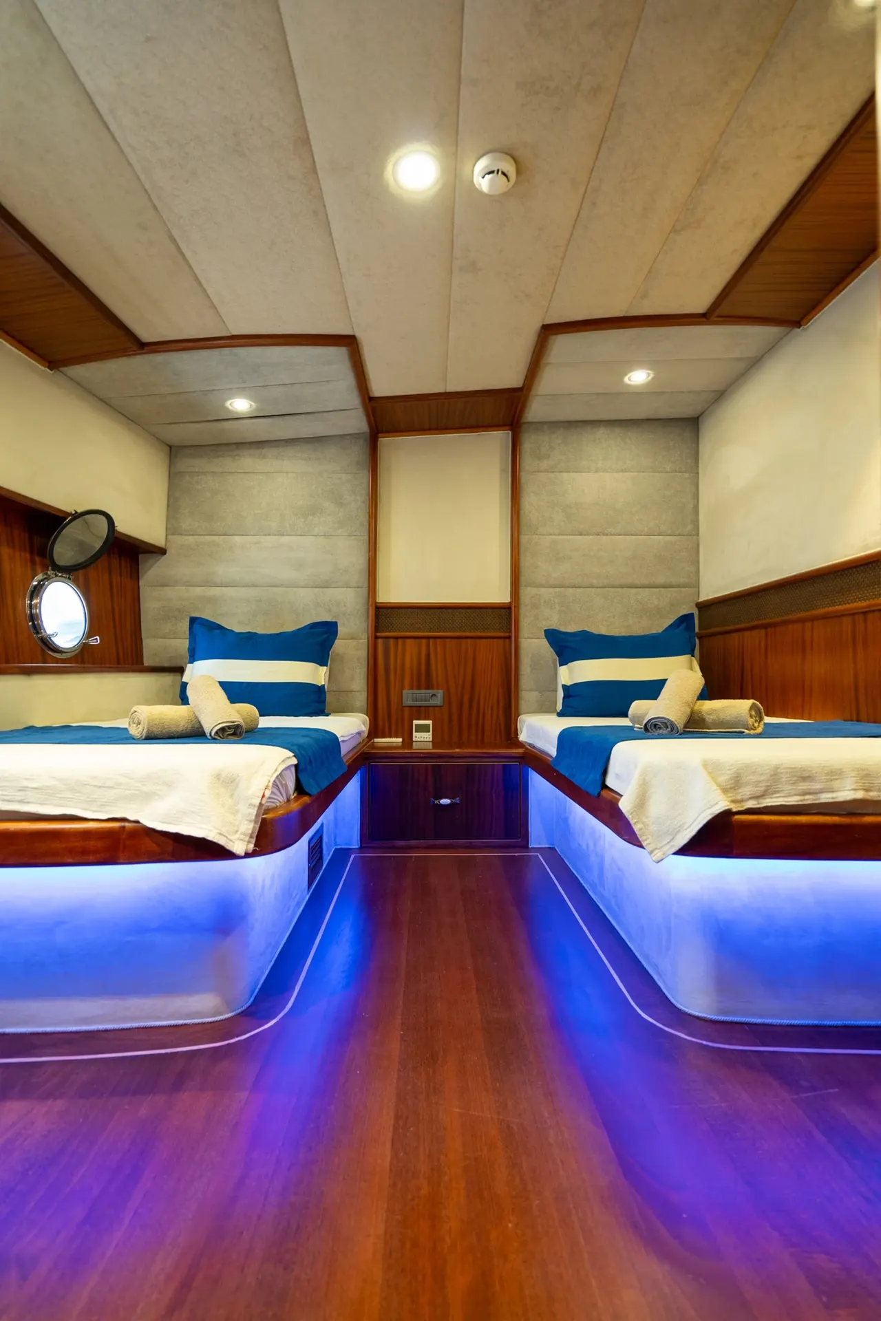 Nevra Queen sailing in Marmaris