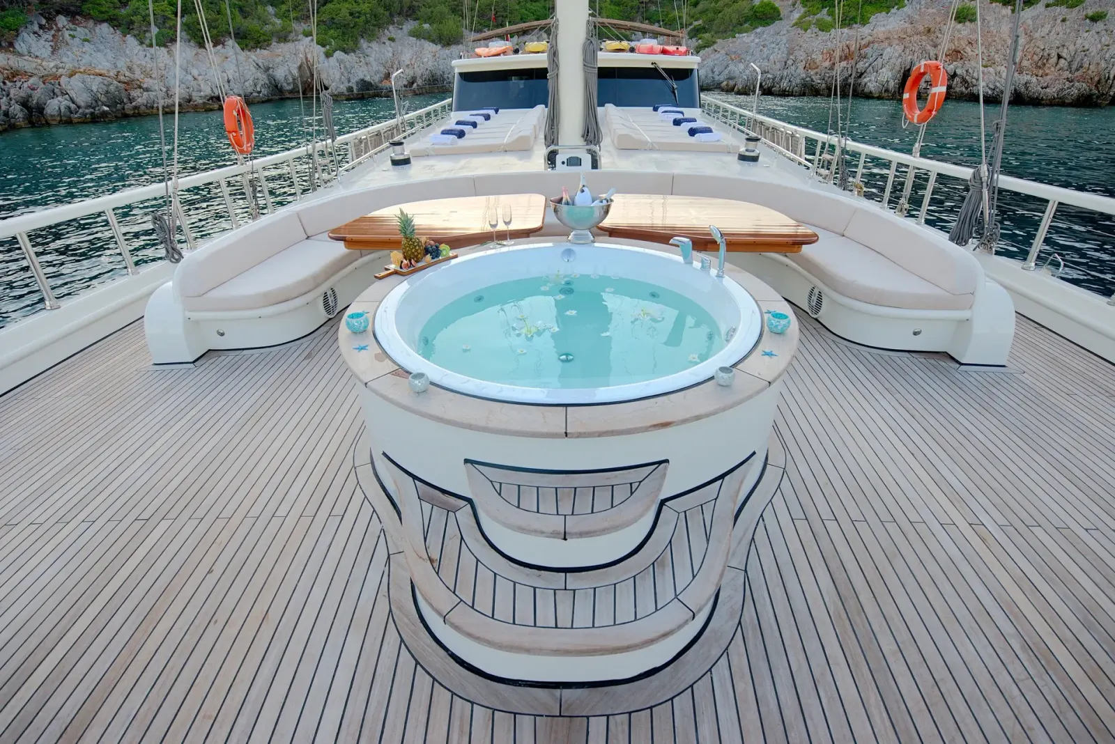 Queen of Salmakis sailing in Bodrum