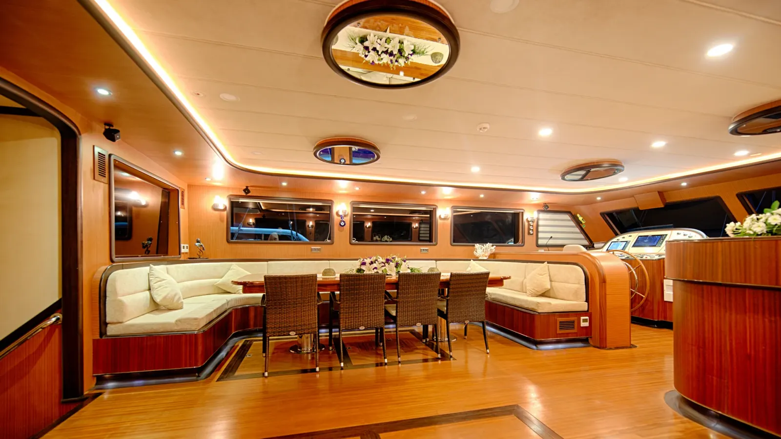 Queen of Salmakis sailing in Bodrum