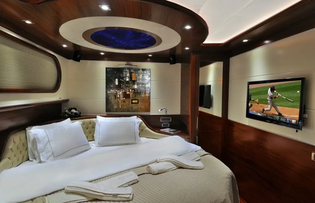 Dolce Mare sailing in Bodrum