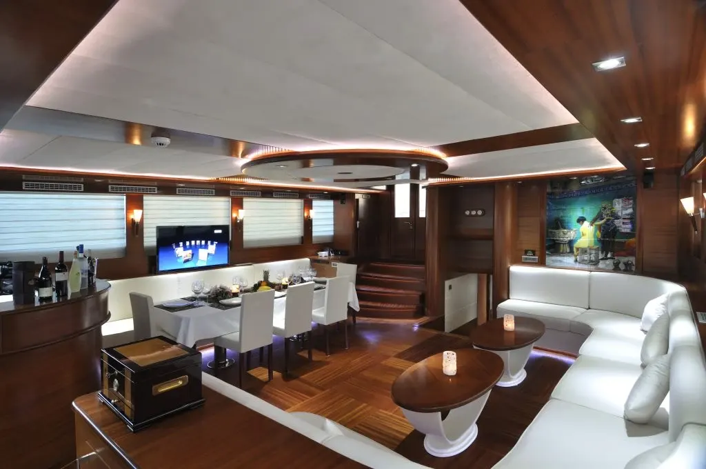 Dolce Mare sailing in Bodrum