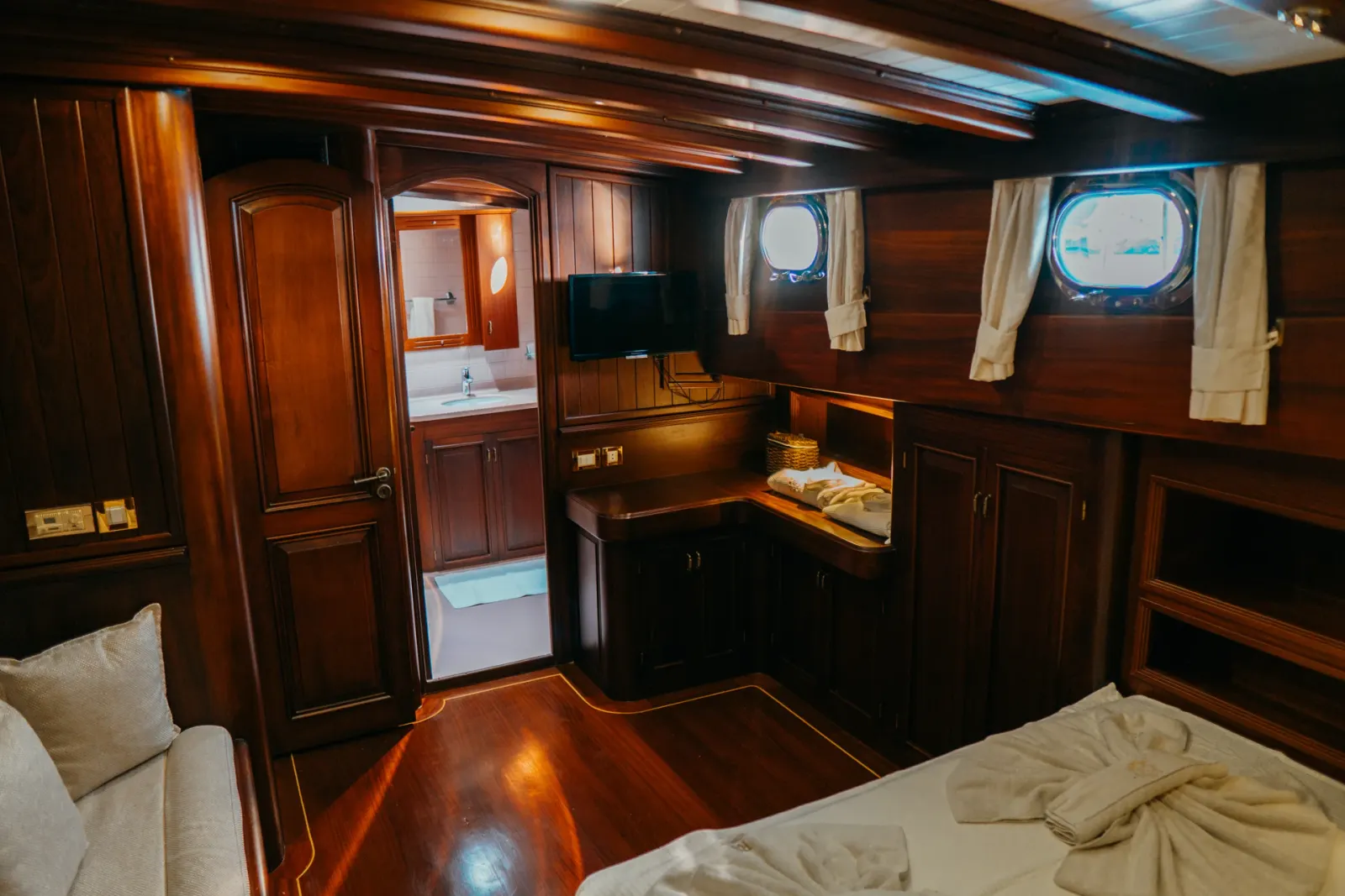 Wicked Felina sailing in Bodrum