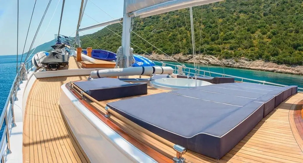 Bella Mare sailing in Bodrum