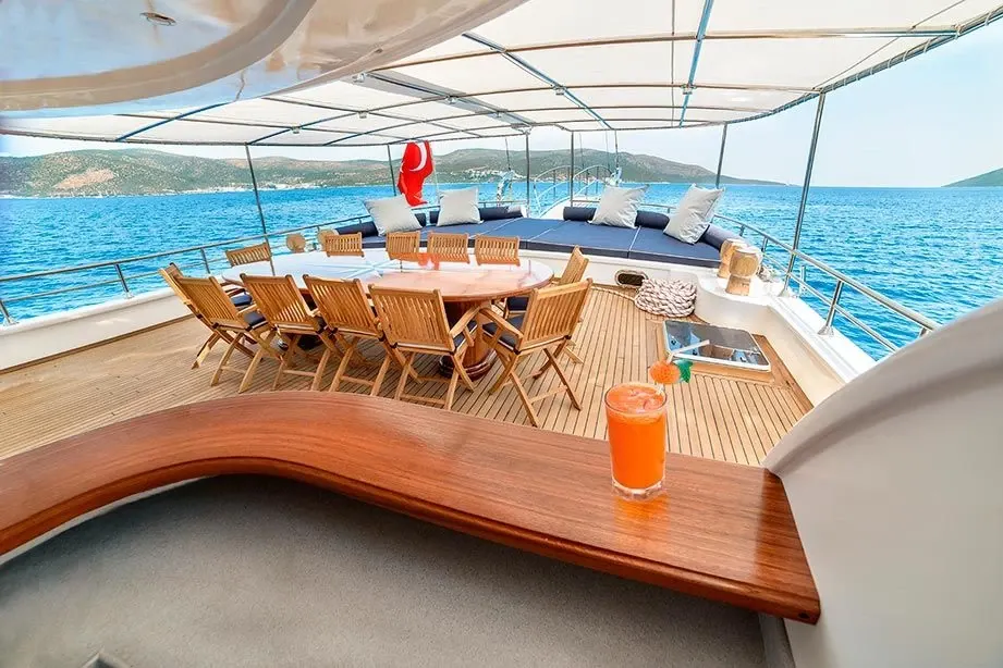 Bella Mare sailing in Bodrum