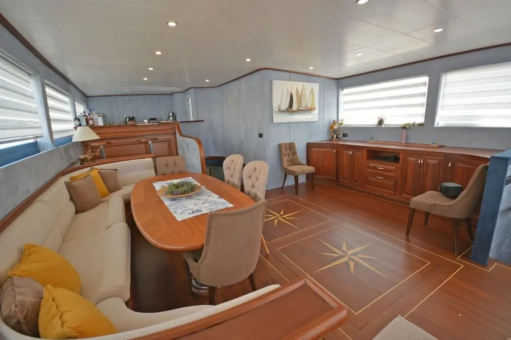 Bella Mare sailing in Bodrum