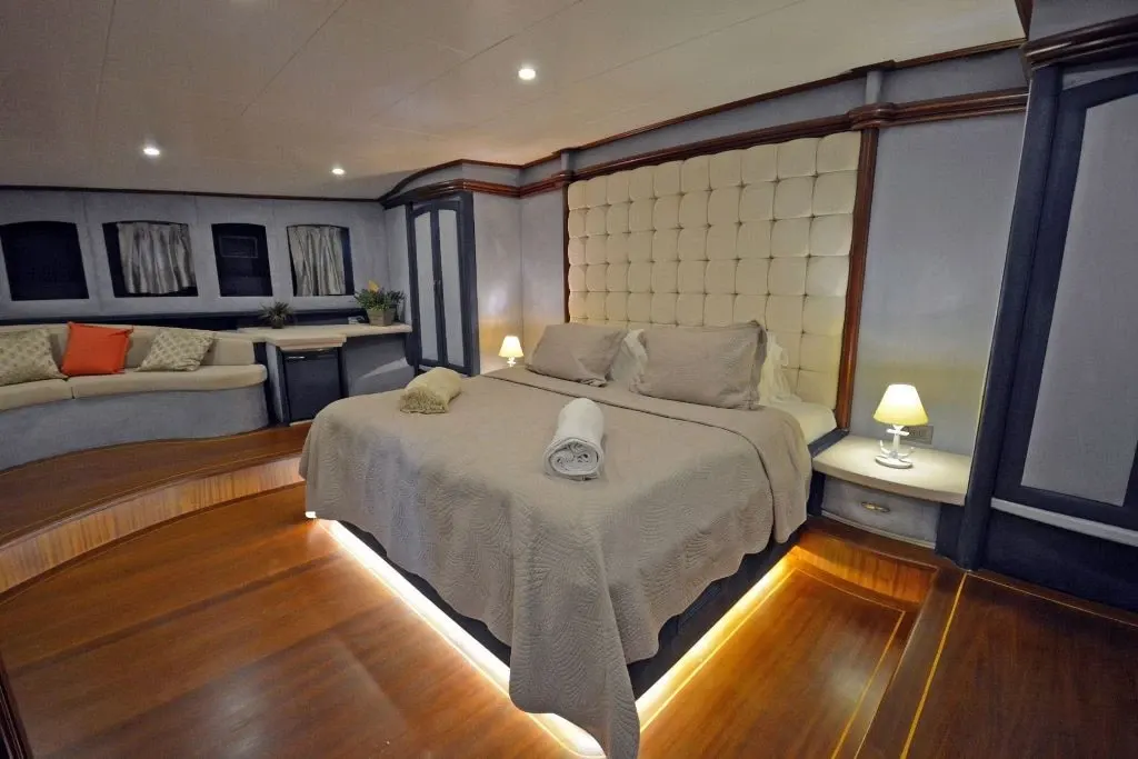 Bella Mare sailing in Bodrum