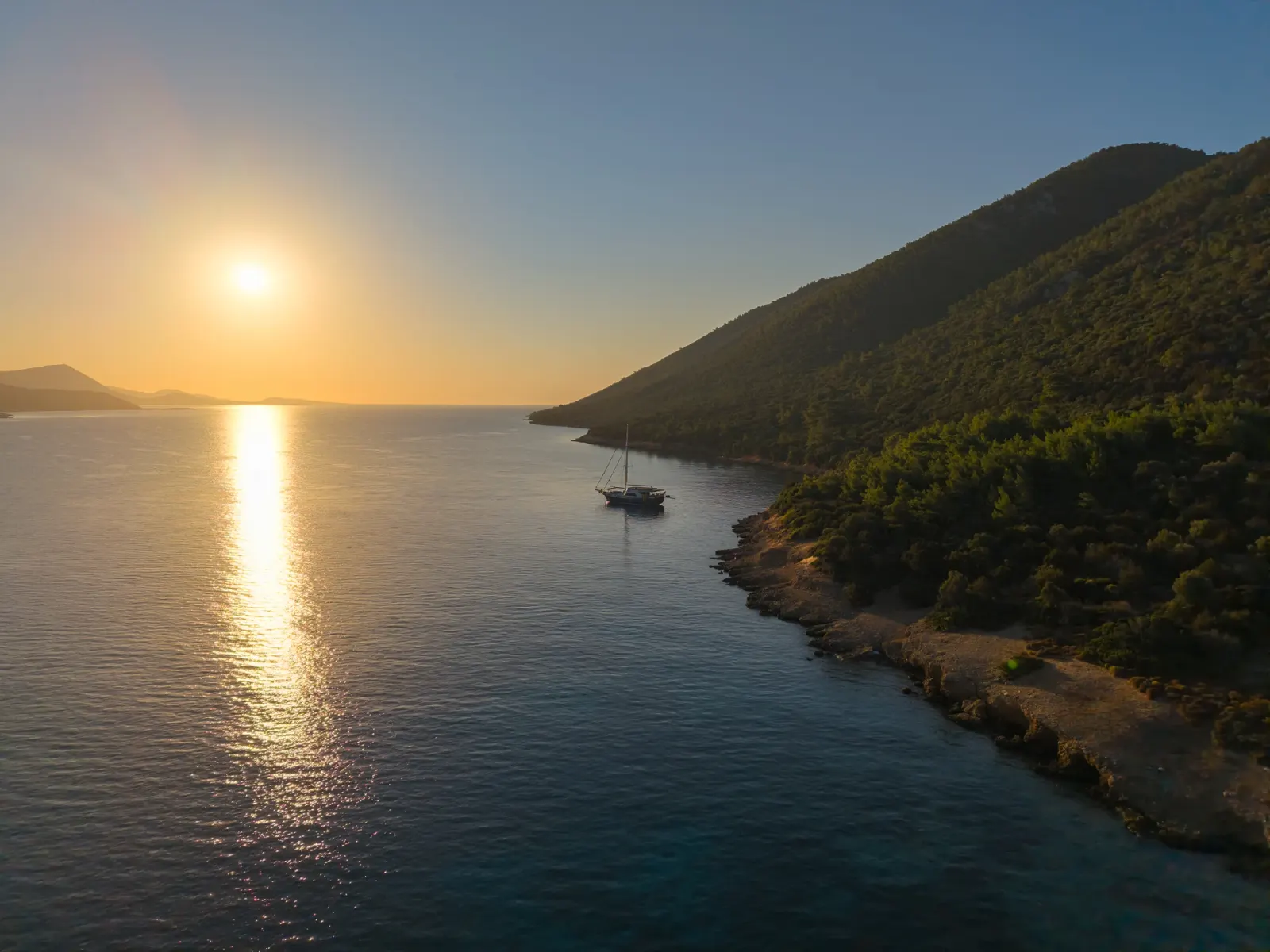 Giulia sailing in Bodrum