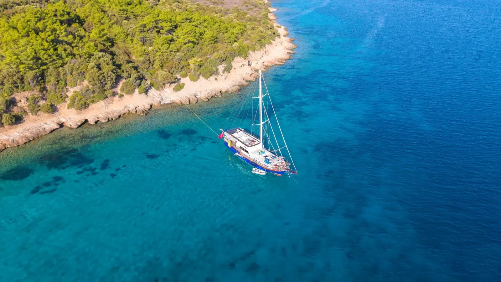 Giulia sailing in Bodrum