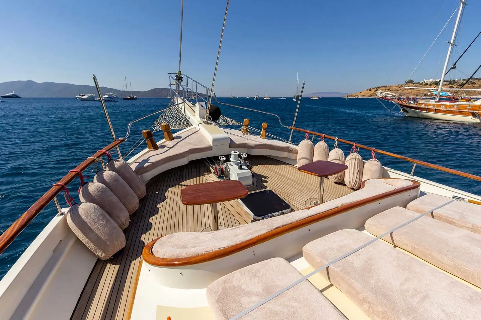 Mürvet Hanım sailing in Bodrum