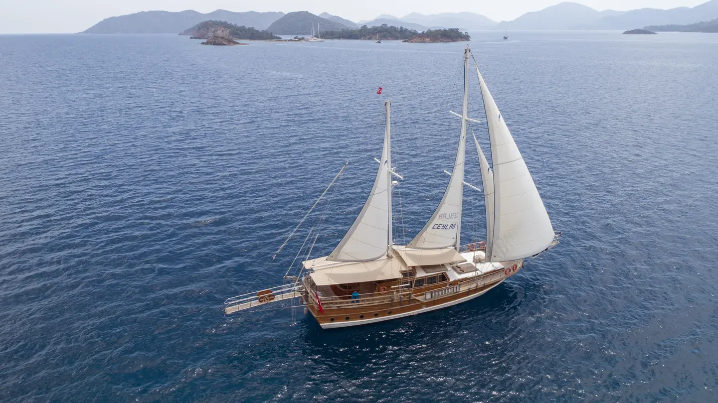 Ceylan Gulet interior cabin view