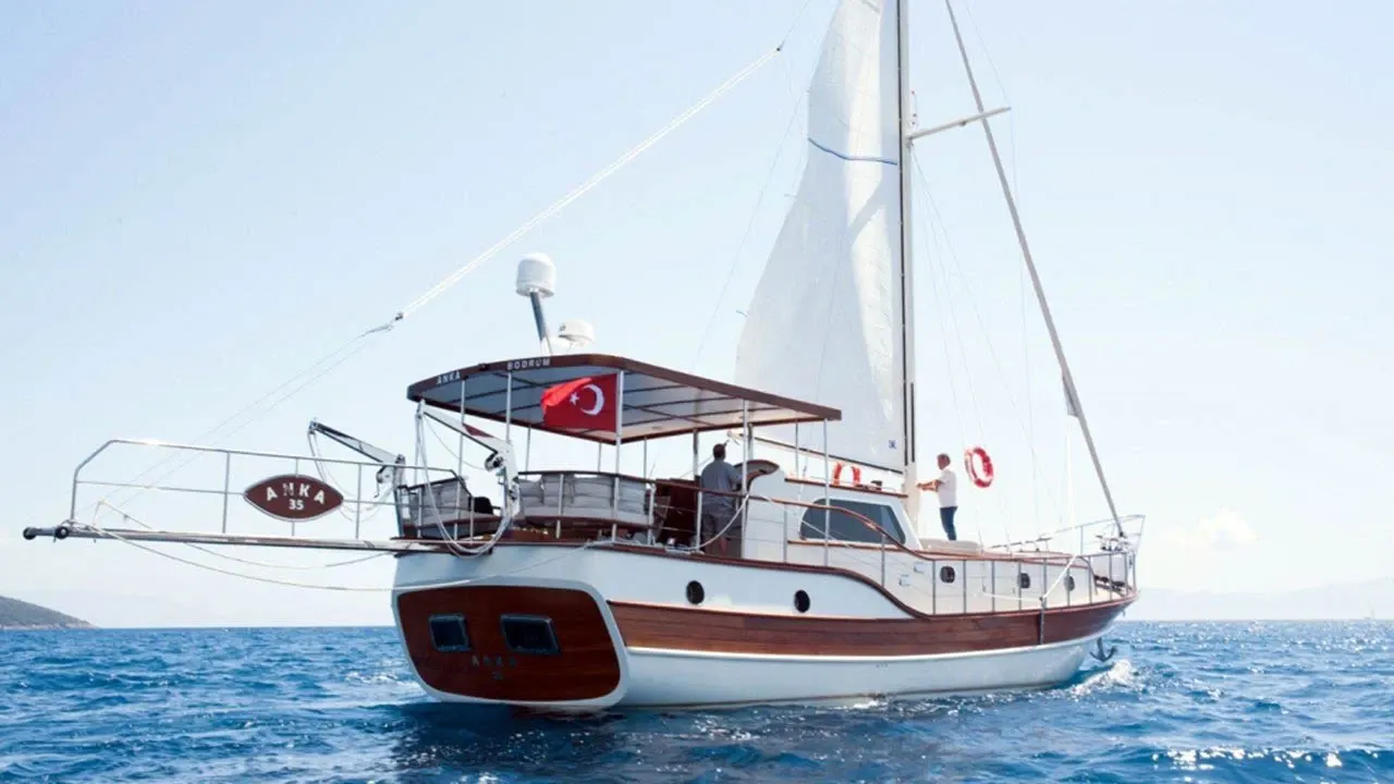 Anka-35 Gulet interior cabin view