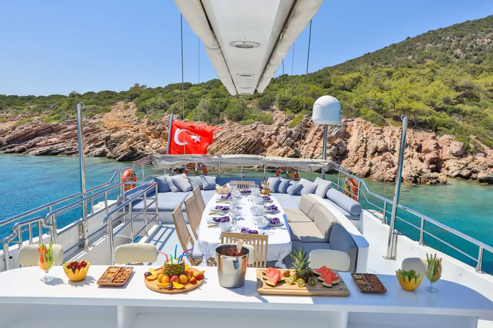 Canaria sailing in Bodrum