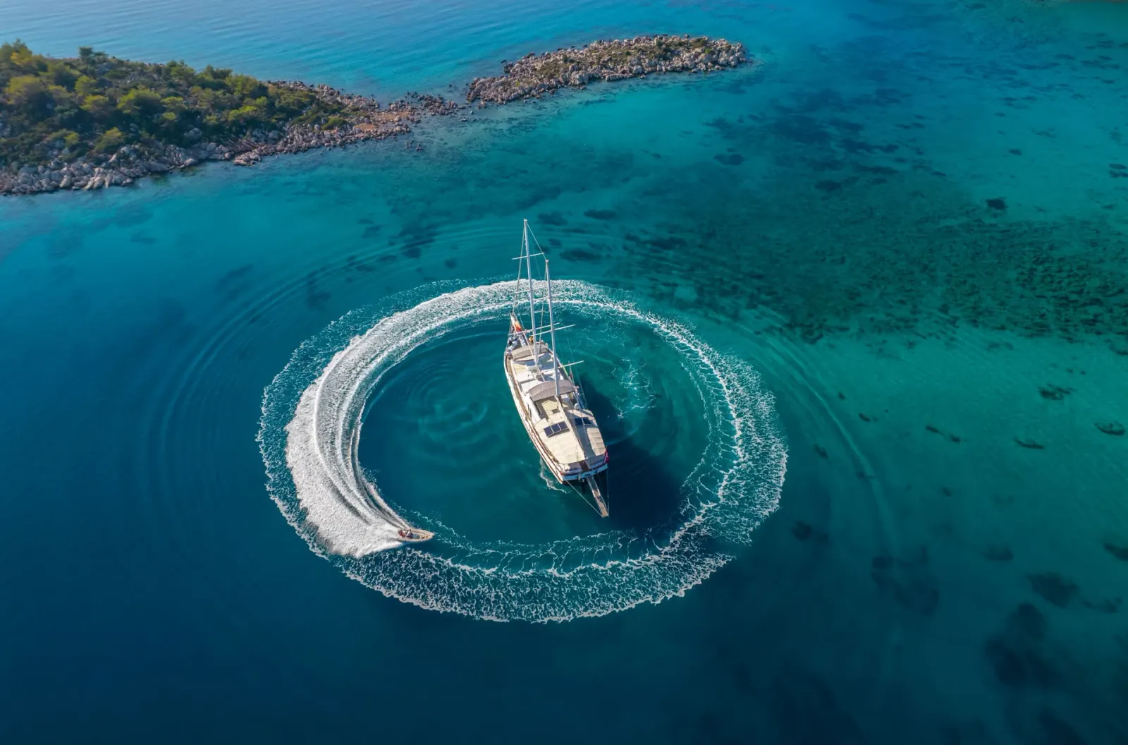S Nur Taylan sailing in Marmaris