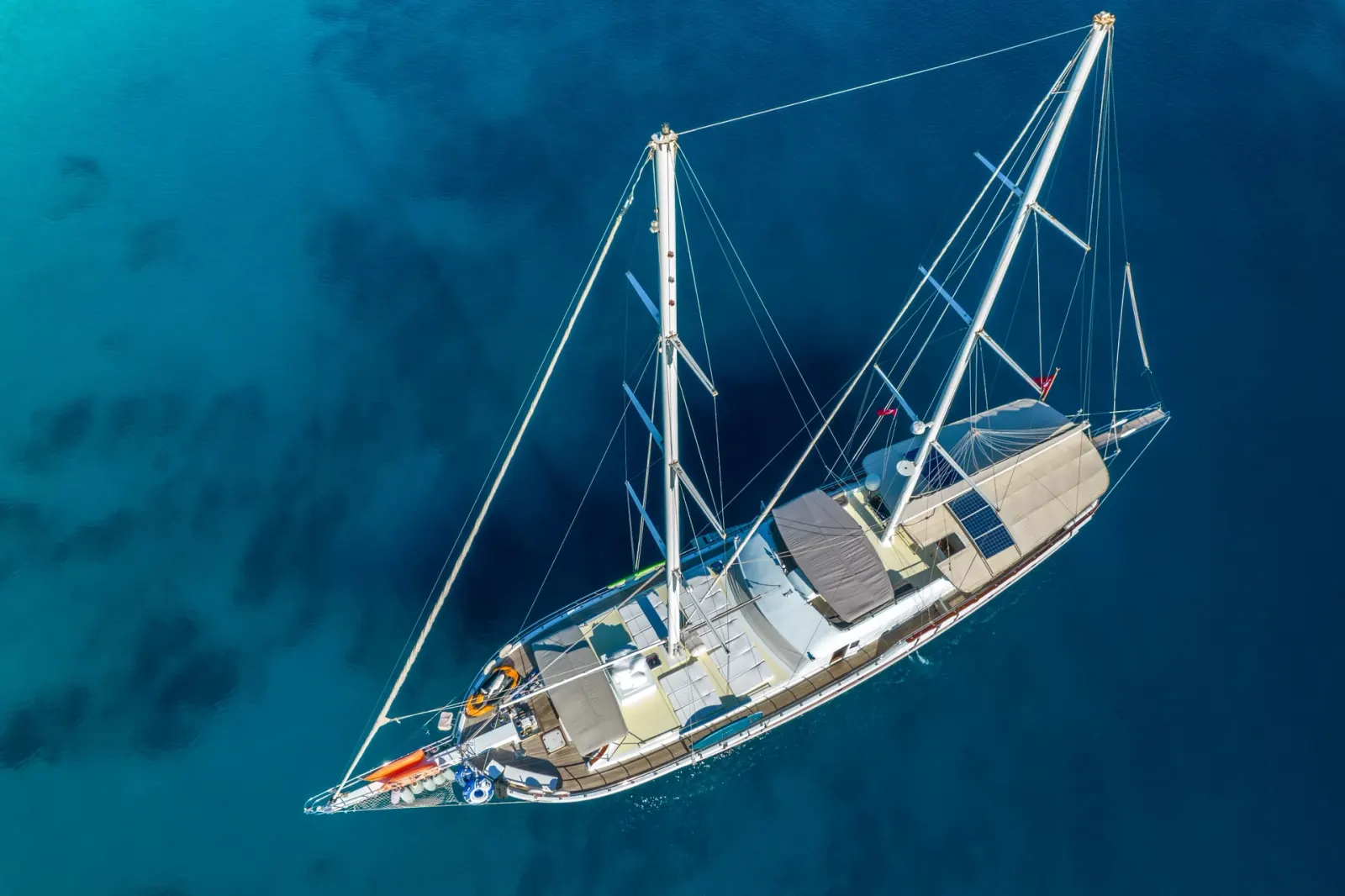 S Nur Taylan sailing in Marmaris